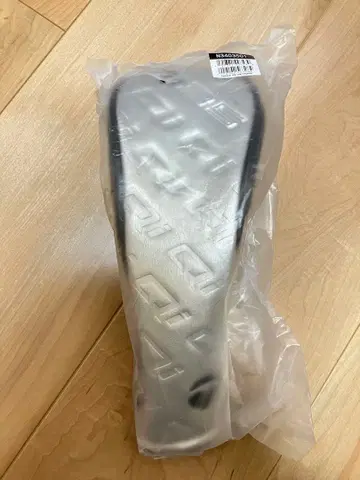 테일러메이드 QI35 유틸리티용 골프헤드커버