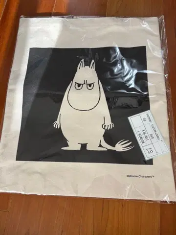 긴자 카네마츠 앵글리 무민 토트