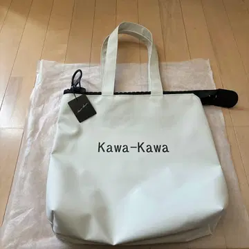 Kawa-Kawa 화이트 토트백 미사용 새상품