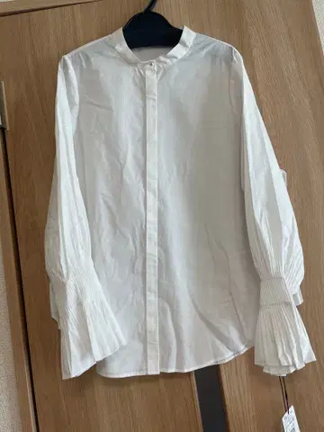 화이트 긴팔 셔츠 vin