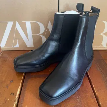 ZARA 블랙 사이드 고어 부츠 37