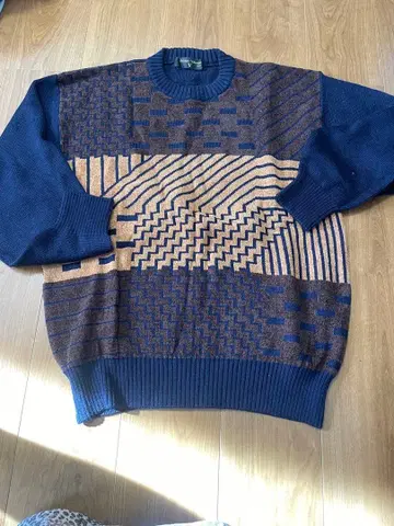 새상품급 일본 빈티지 레트로 스웨터 M