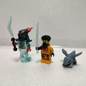 레고 닌자고 미니 피규어 3개