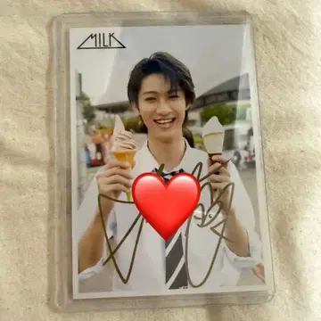 M!LK 소노 슌타 41 잔째 사인