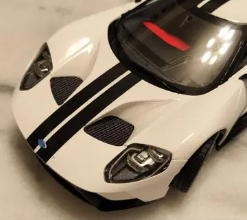 프라모델 포드 GT 화이트 타미야 1/24 완성차