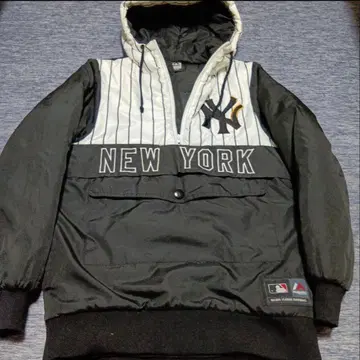 뉴욕 양키스 후드 부착 점퍼
