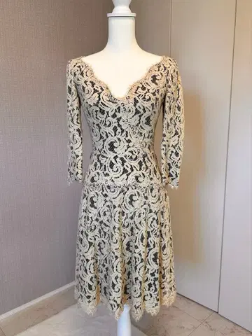 [새상품급] 타다시 쇼지 레이스 원피스 베이지 0사이즈