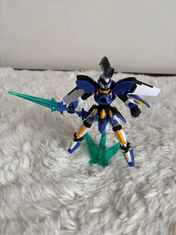 LBX 오딘 완성품 골판지 전기 프라모델