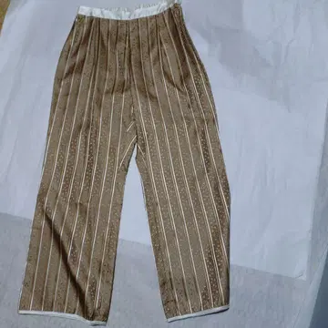 마메/마메쿠로구치 브라운 스트라이프 실크 와이드 팬츠