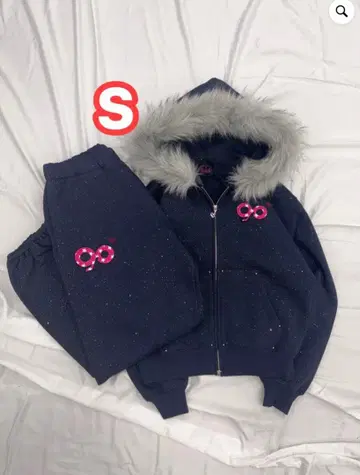 90 Logo Glitter Fur Zip Hoodie x Pants