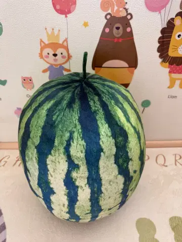 커다란 수박 봉제 인형