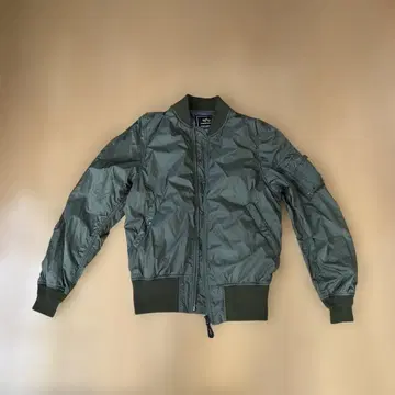 Alpha Industries 빔즈 콜라보 플라이트 자켓 M