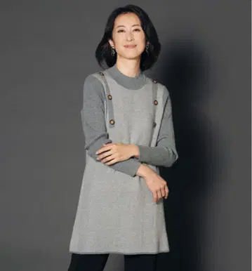 하이넥 배색 니트 튜닉 그레이 헤링본 긴팔 튜닉