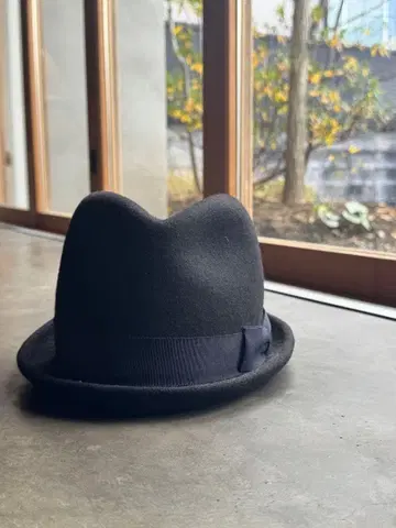[새상품급] Chappo 울 햇 블랙 사이즈 조절 가능 리본 포함