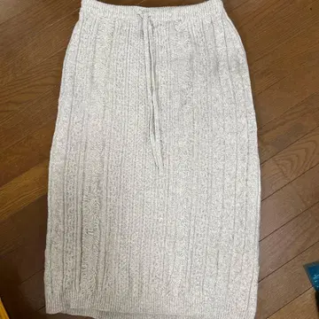 모라비토 니트 케이블 짜임 롱 스커트 그레이