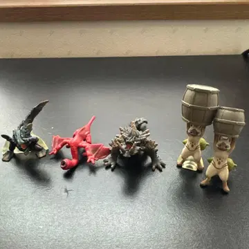 몬스터 헌터 몬스터 도감 피규어 묶음 판매