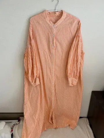 오렌지와 화이트 스트라이프 롱 셔츠 원피스