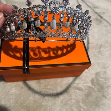 실버 하트형 티아라 오렌지 박스 포함