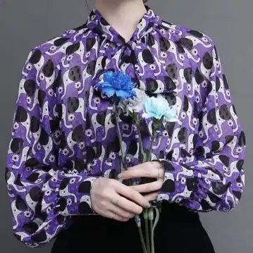새상품급 peu pres 코끼리 프린트 보타이 블라우스 퍼플