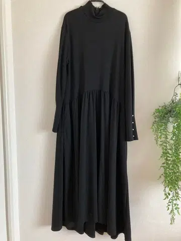 르쉘블루 펄 원피스 블랙