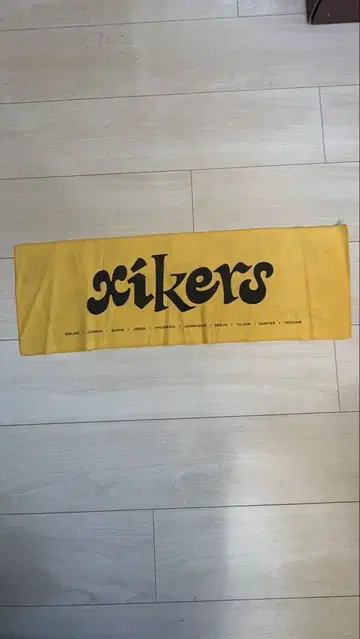 xikers 초기 응원 타월 슬로건