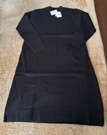 MEDOC 블랙 니트 원피스