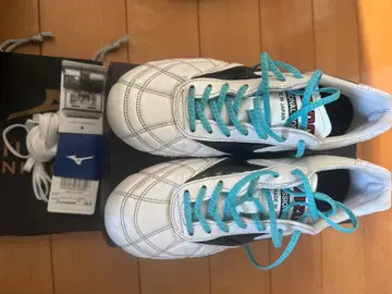 미즈노 모렐리아2 크로스 스티치 24.5cm