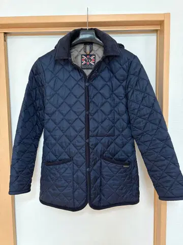 [ 새상품급 ] LAVENHAM 퀼팅 자켓 34 네이비