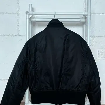 아캄 하이넥 봄버재킷 High-Neck Bomber Jacket (Bla | 점퍼 | 번개
