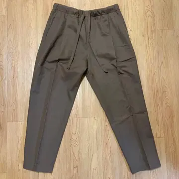 LOOPE 투 턱 치노 테이퍼드 팬츠