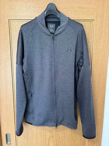 [ 새상품급 ] Oakley 그레이 레귤러 핏 자켓 JPN L