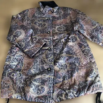 다색 추상 무늬 후드 부착 롱 자켓