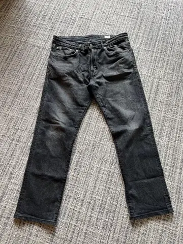 블랙 데님 스트레이트 팬츠