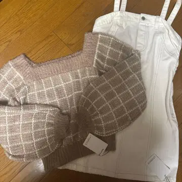 LIP SERVICE 브라운 니트 화이트 오버롤 스커트