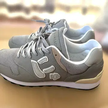 뉴~즈 스니커즈 그레이