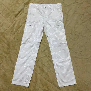 마크앤로나 화이트 카모플라쥬 팬츠