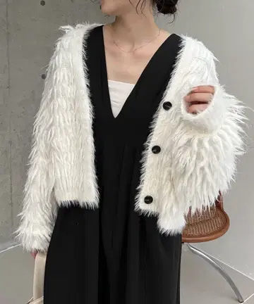 [ CAPRICIEUX LE'MAGE ] 프린지 V 가디건