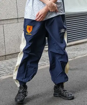 UMBRO 엄브로 x TOY MACHINE 토이 머신 트랙 팬츠