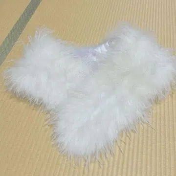 화이트 숄 깃털 100%