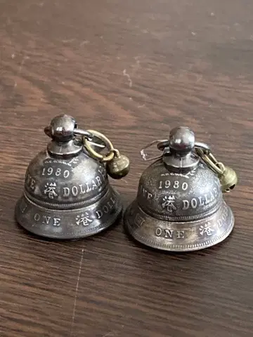 목걸이 Bell 탑 2개 세트 홍콩 1달러 1980년