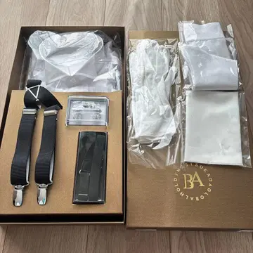 턱시도 셔츠와 액세서리 세트