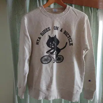 냐- Champion 고양이 자전거 맨투맨 L