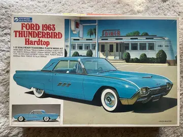 Ford 1963 Thunderbird Hardtop 1/32