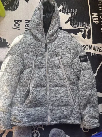 RUSTY 후드 부착 다운 자켓 그레이 계열