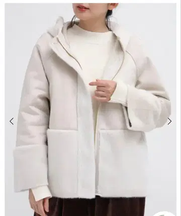 새상품 야마다야 후드 부착 무스탕 코트 정가 29,000엔