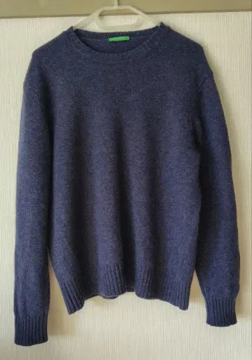 베네통 크루넥 울 100% 스웨터 M 네이비 손세탁 가능