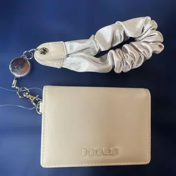 mu 베이지 카드 케이스 스크런치 포함