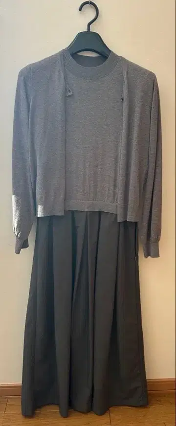 [ 금일 한정 ] [ 컨디션 최상 ] 니트 원피스 그레이 롱 원피스