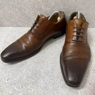 고급 가죽 신발 MAGNANNI 홀컷 플레인토 메달리온 41