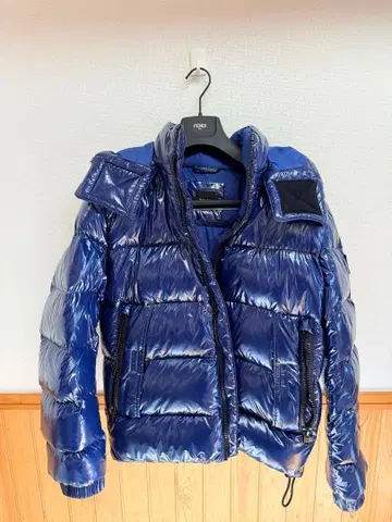 BOSS 후드 부착 다운 자켓 네이비